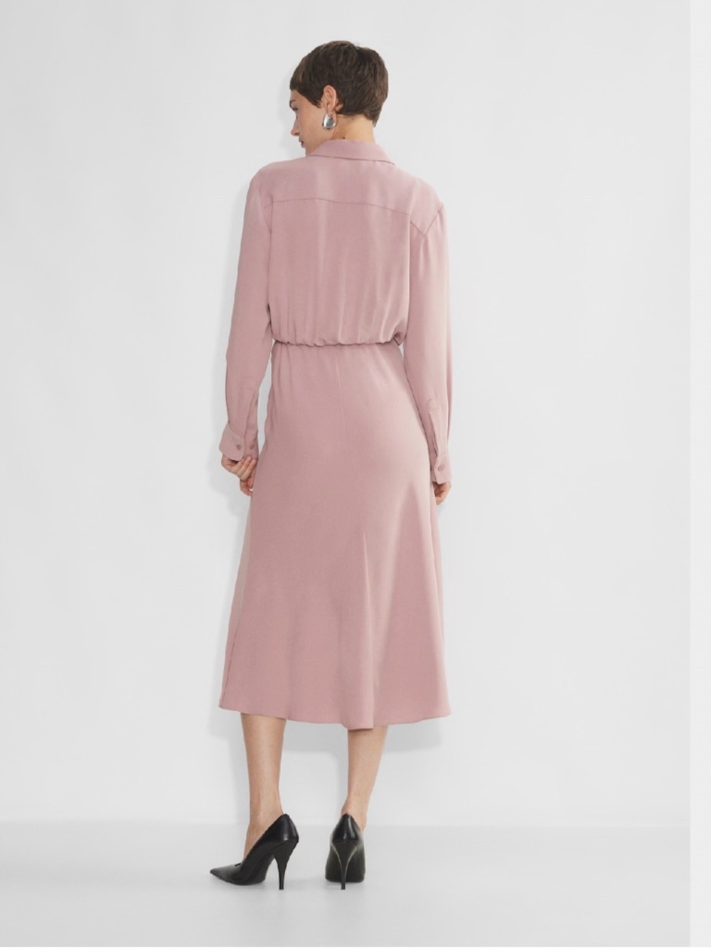 Aritzia Babaton Abbey Matte Satin Button-Up Midi Dress in Claremont - Picture 3 of 4